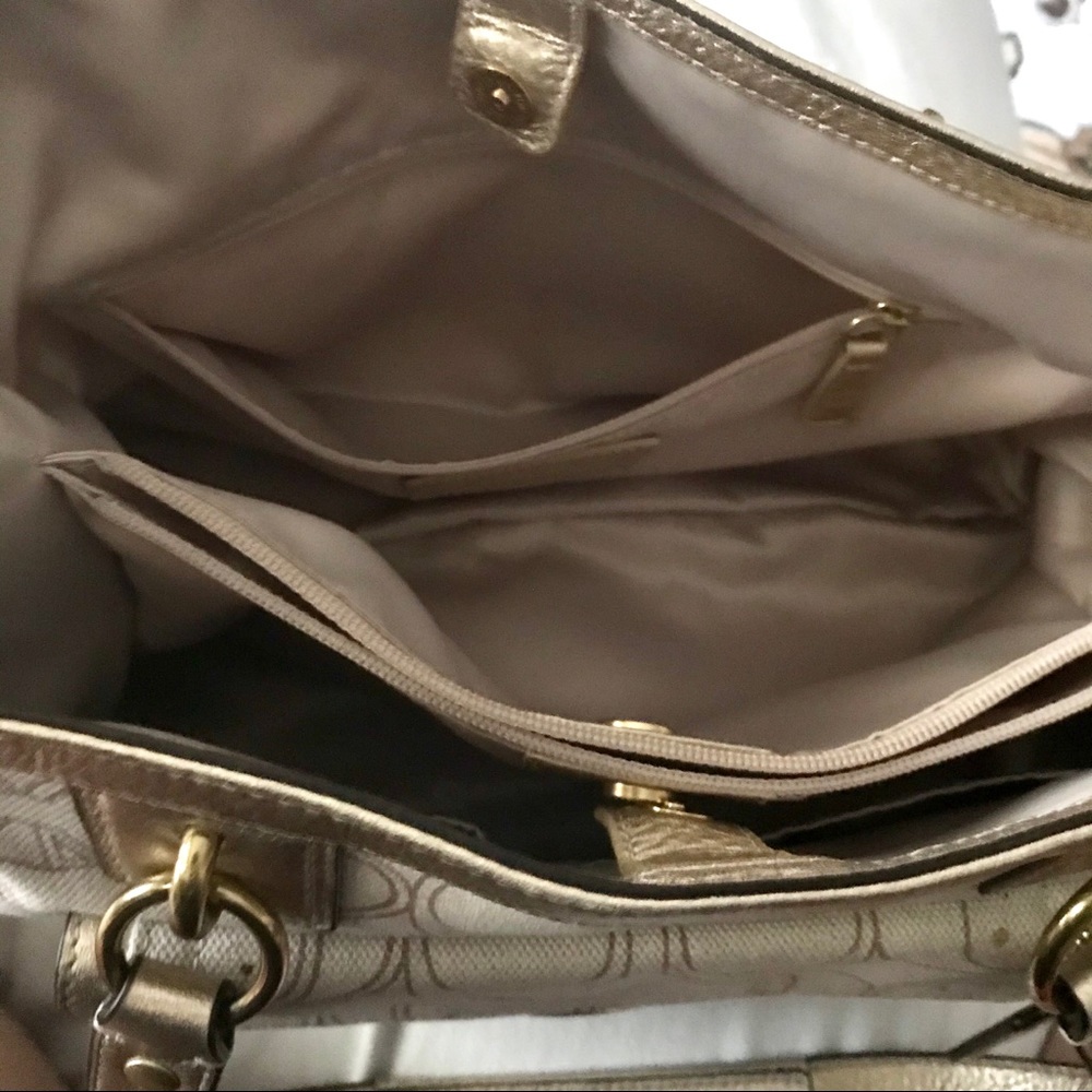 Coach Monogram Penelope Handbag Satchel Gold Leather Ivory Linen Signature C - Picture 4 of 16
